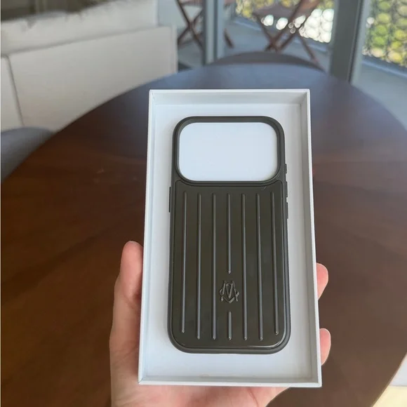Rimowa Phone Case, iPhone 17 Pro - Picture 2 of 3